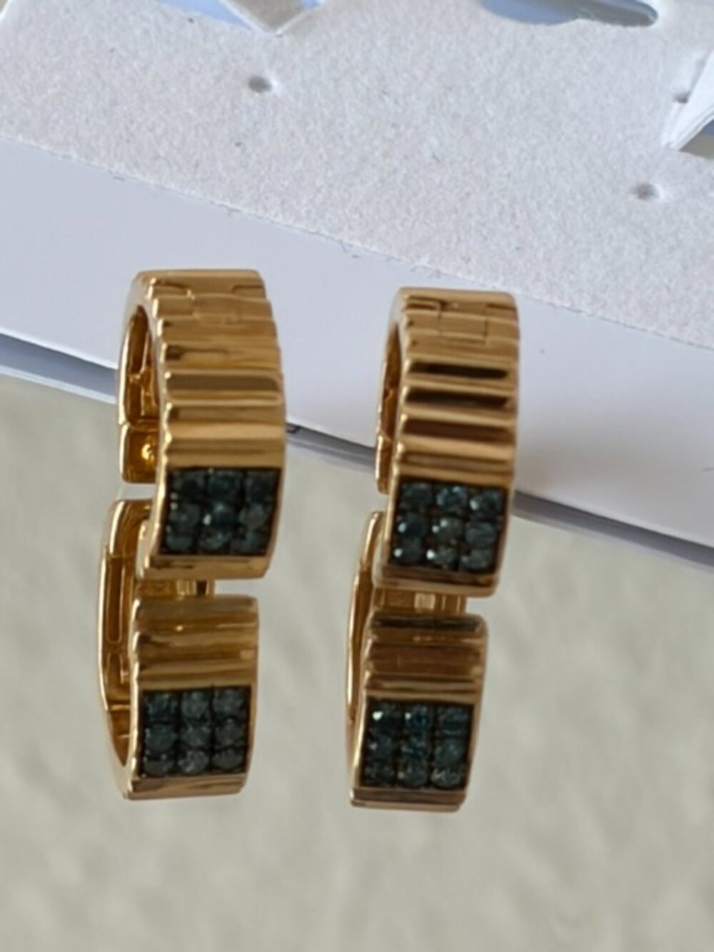 Rarities Carol Brodie Genuine BLUE Diamond Hugger Hoop Earrings NWT - Picture 14 of 16